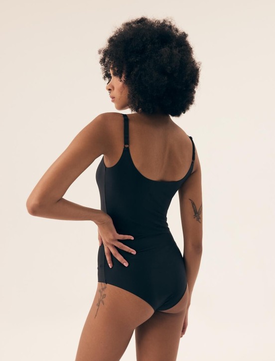 Body 42852 - 4